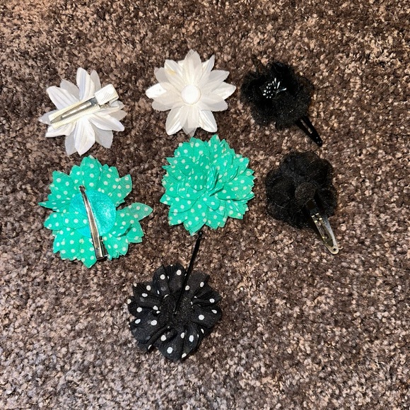 Set of hair clips - Picture 4 of 4